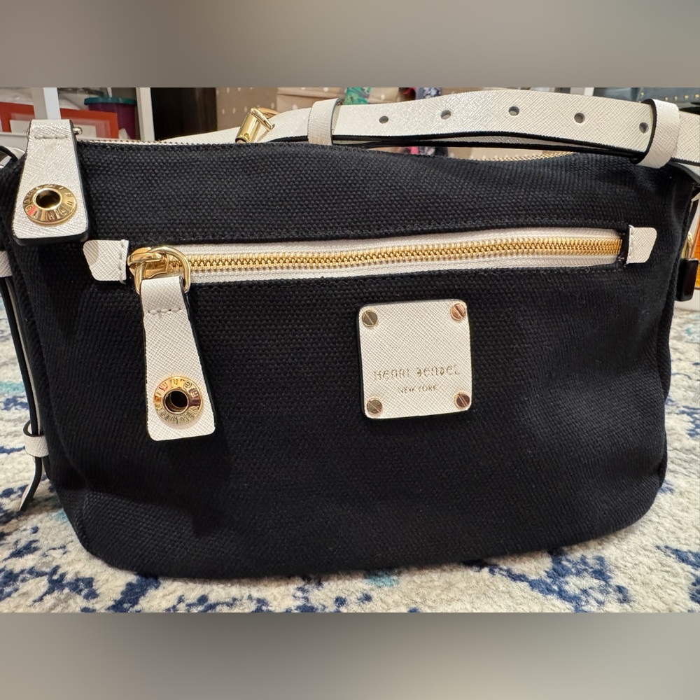 Henri Bendel bag- crossbody or shoulder style Black & White